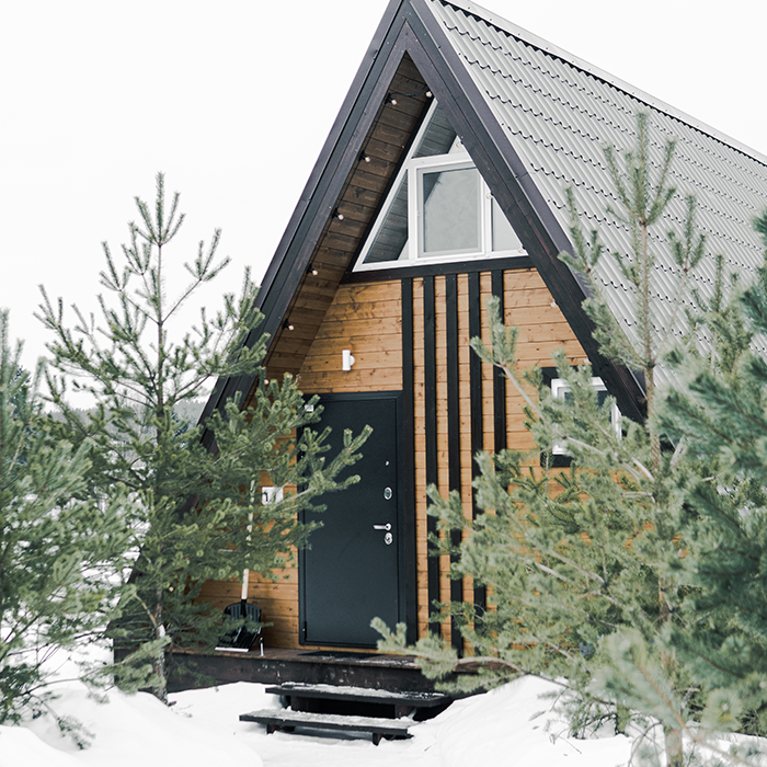 Ako prebieha montáž dreveného zrubu na vašom pozemku